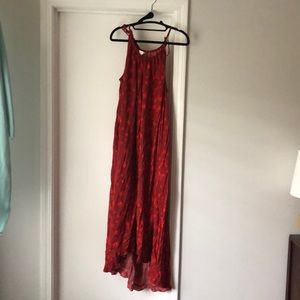 A Glow Maternity Dress